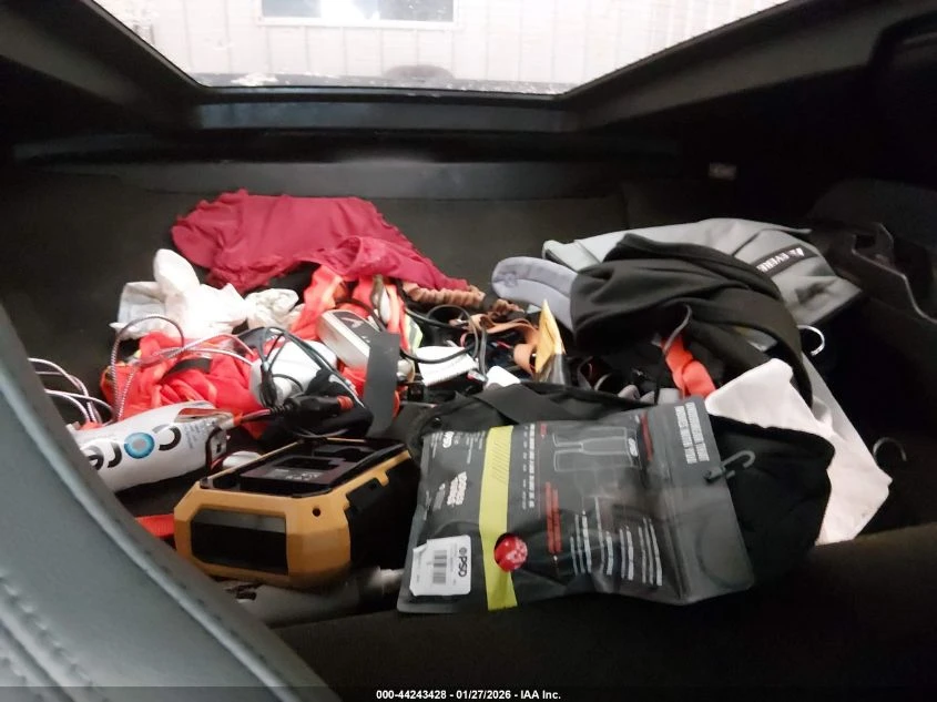 Chevrolet Corvette 6.2l Stingray Z51 3LT - изображение 8