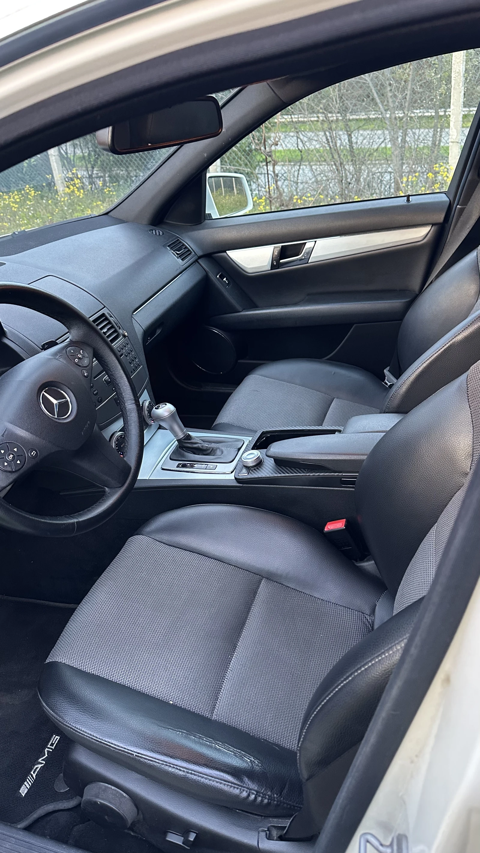 Mercedes-Benz C 250 CDI BlueEFFICIENCY, снимка 9 - Автомобили и джипове - 54233568