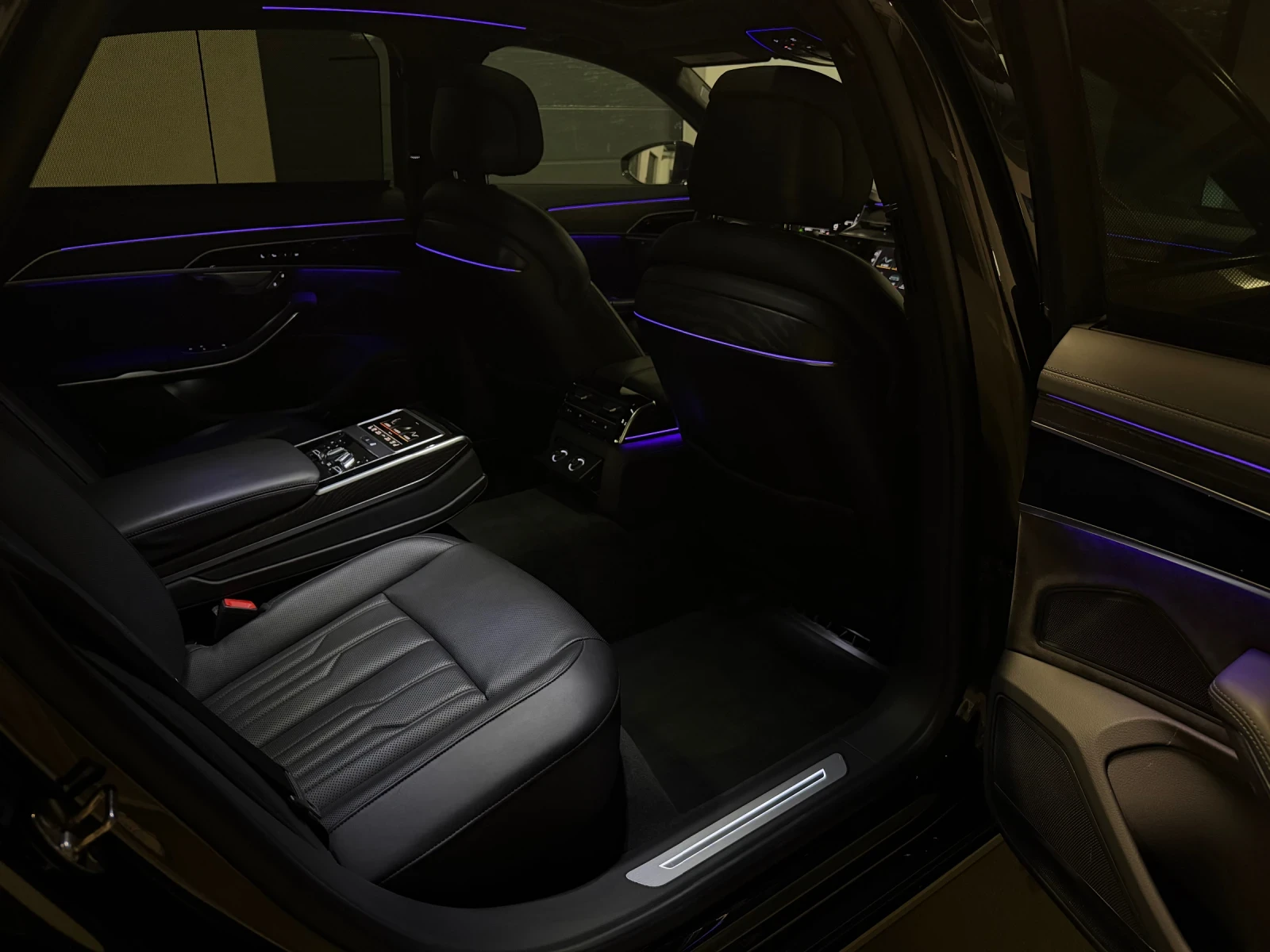 Audi A8 55TFSI* Long B&O* Massage , снимка 11 - Автомобили и джипове - 54271334