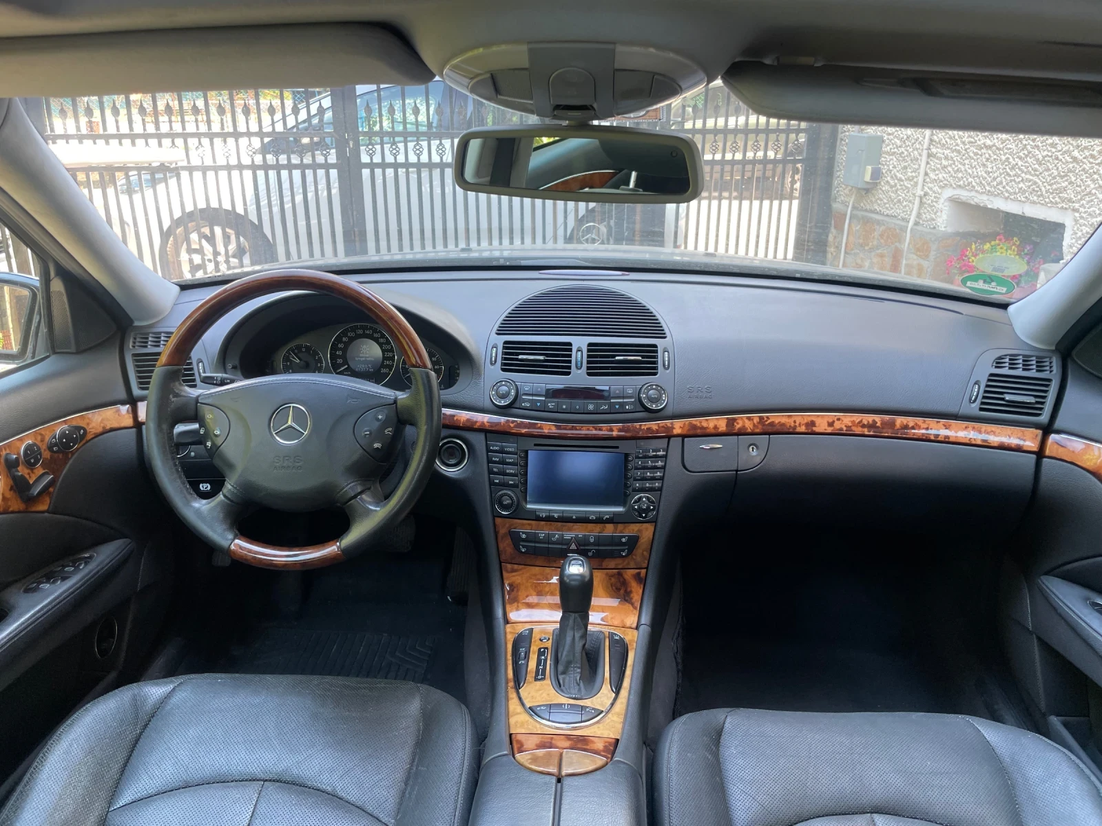 Mercedes-Benz E 500 5.0i* V8* 306kc, снимка 11 - Автомобили и джипове - 54866674