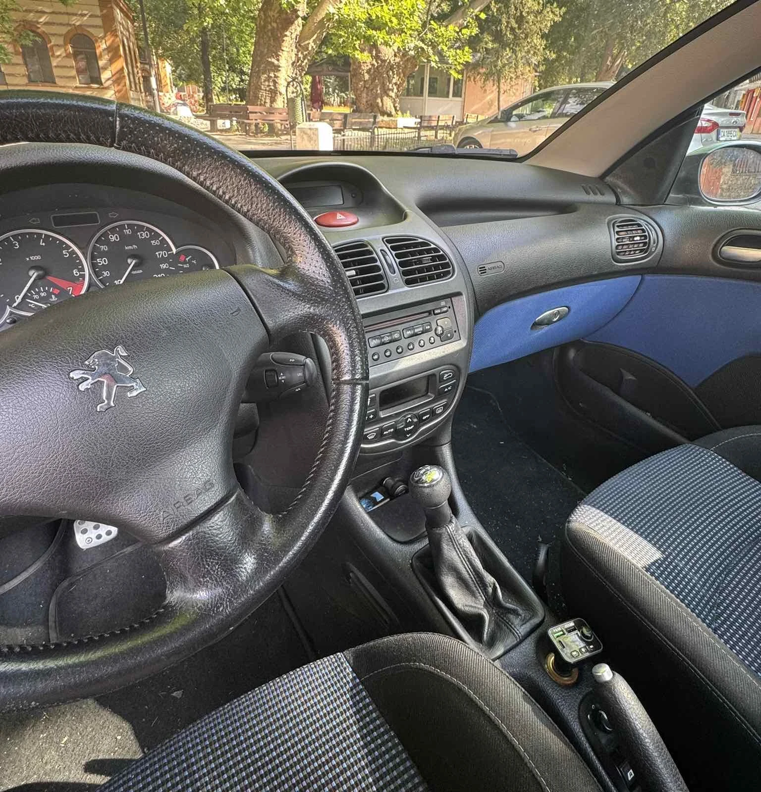 Peugeot 206, снимка 3 - Автомобили и джипове - 55067654