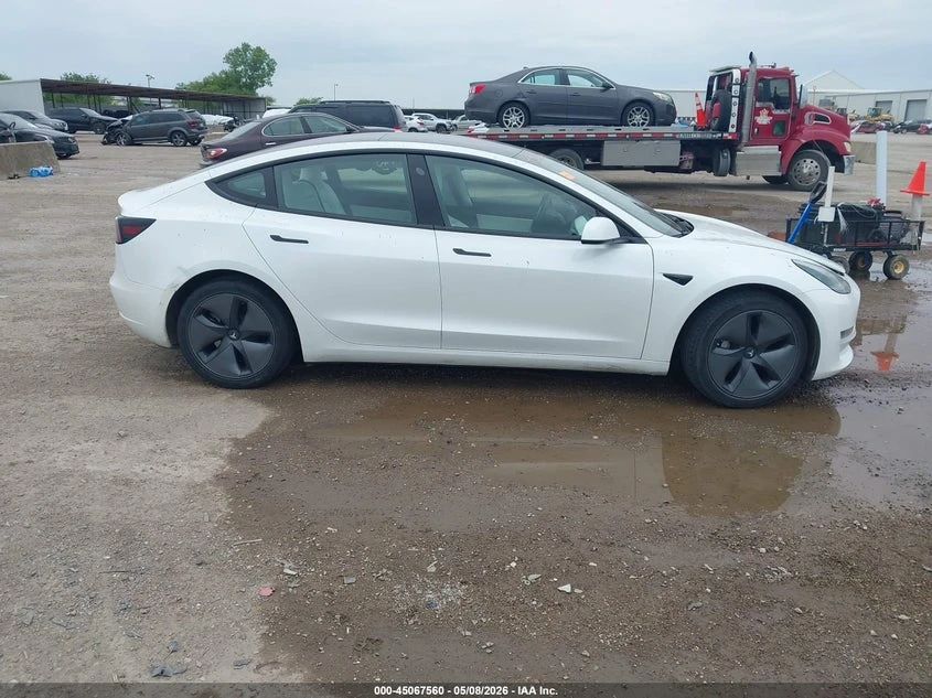 Tesla Model 3 Long Range/Mid Range/Standard Range/Standard Range, снимка 13 - Автомобили и джипове - 55272005