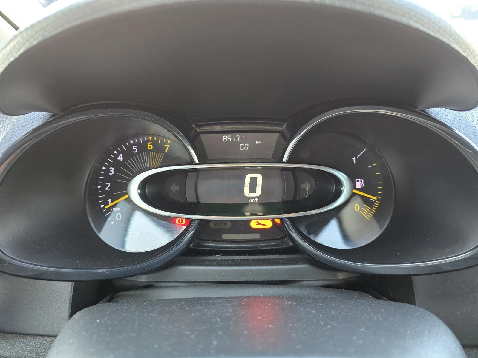 Renault Clio Омникар Ауто ООД е най-значимият оторизиран дилър , снимка 8 - Автомобили и джипове - 55456866