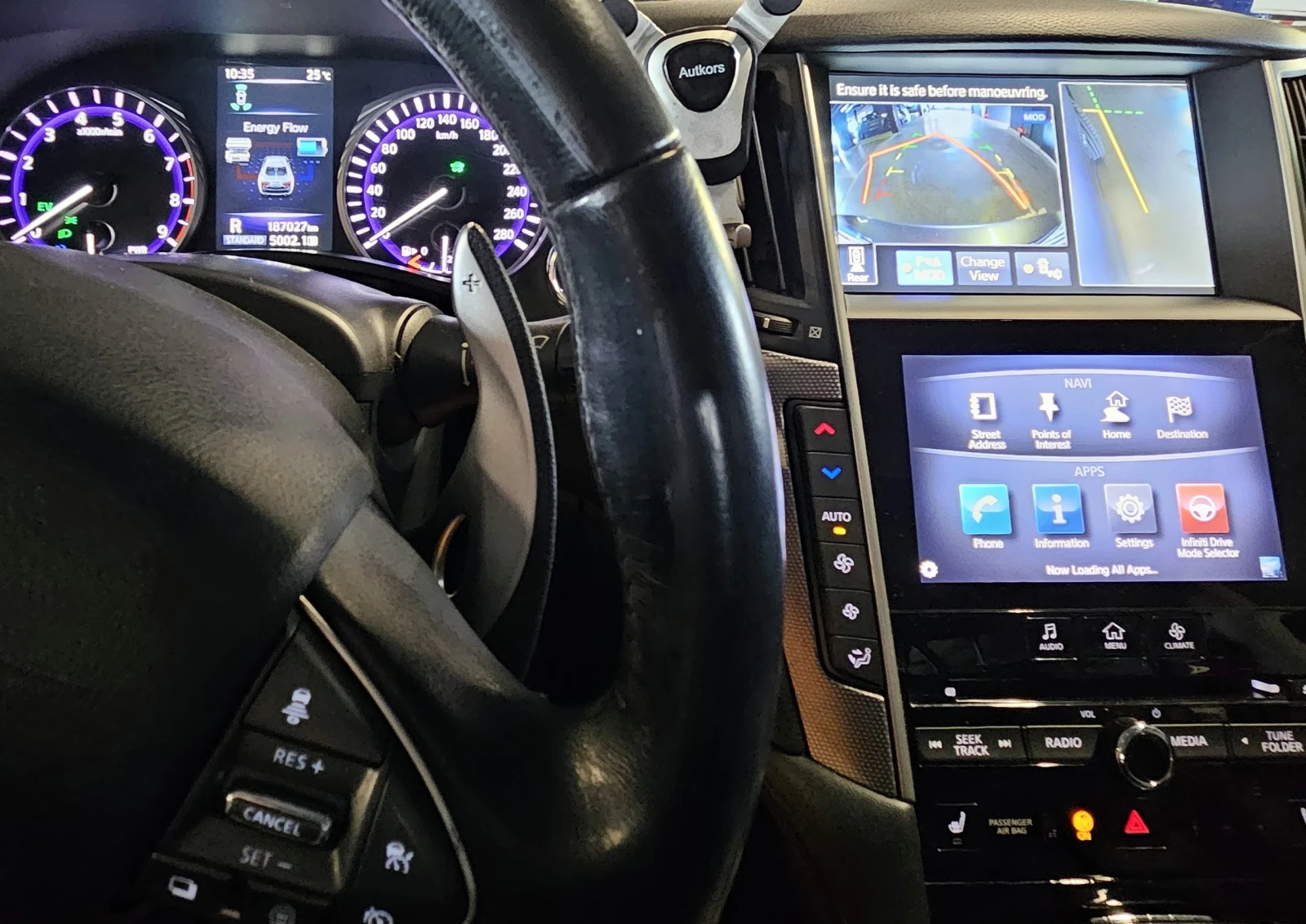 Infiniti Q50, снимка 17 - Автомобили и джипове - 55550749