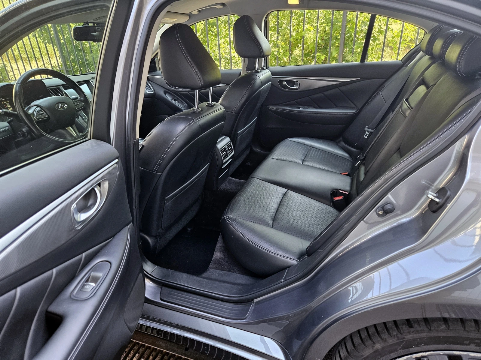 Infiniti Q50, снимка 10 - Автомобили и джипове - 55550749