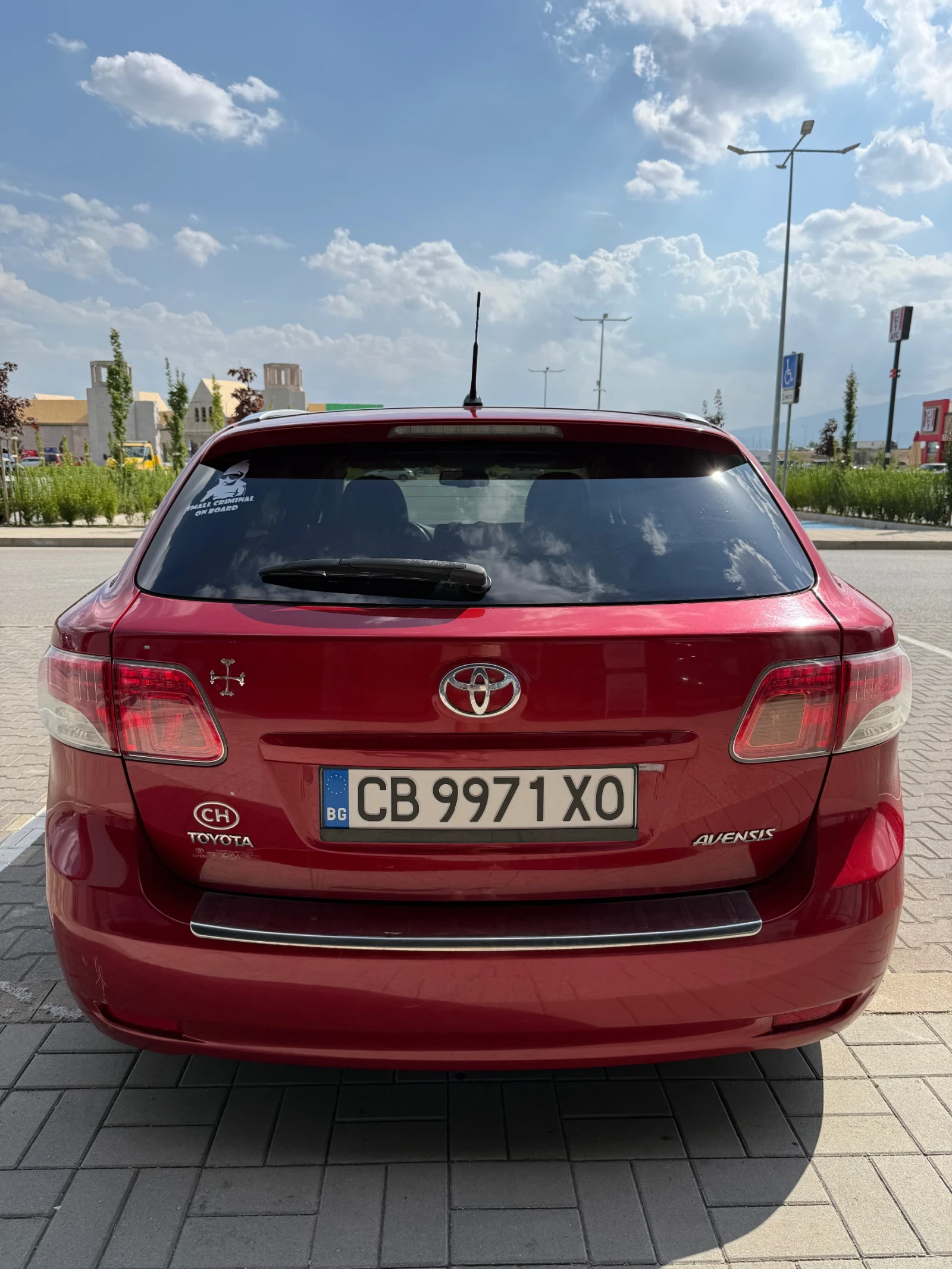 Toyota Avensis 2.2 D-CAT, снимка 11 - Автомобили и джипове - 55854391