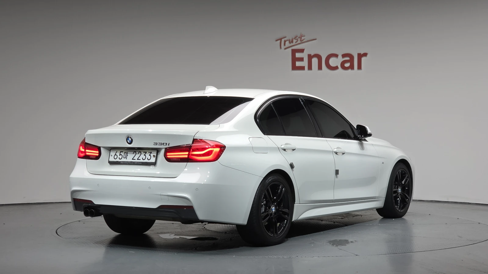 BMW 330 M Sport Shadow autoprime.bg