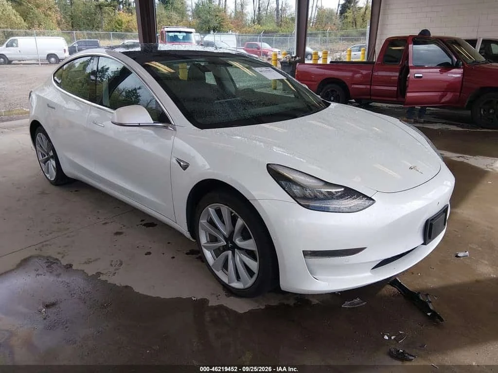 Tesla Model 3 * LONG RANGE DUAL MOTOR ALL WHEEL DRIVE * CARFAX *