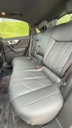 Infiniti QX70 Sport , снимка 6