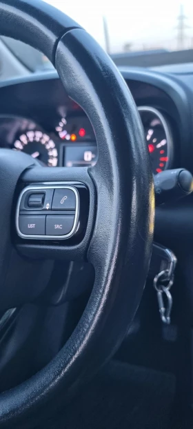 Citroen C3 Aircross 1.6blue hdi feel , снимка 16