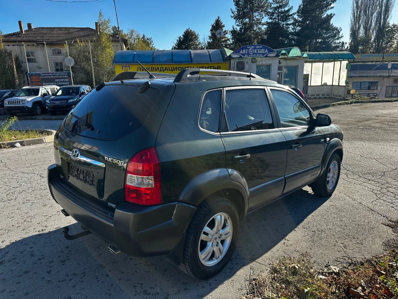 Hyundai Tucson 2.0 CRDi, снимка 4 - Автомобили и джипове - 43029604