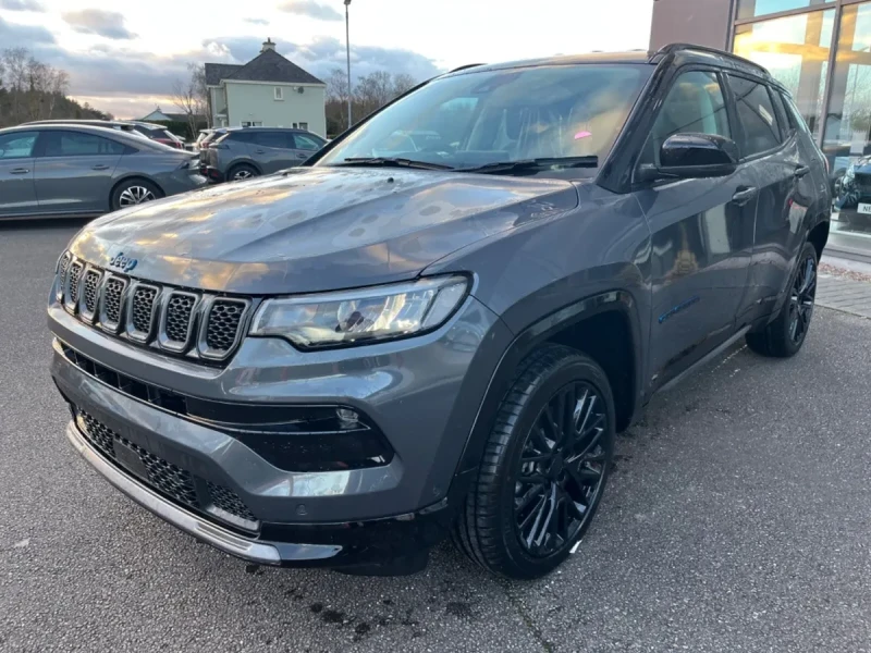Jeep Compass LIMITED 1.5 Hybrid 48V Petrol 130 hp 7-DCT// - 52900 лв. - 73135145 | Car24.bg