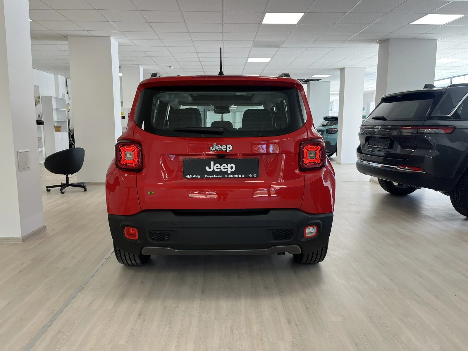 Jeep Renegade 1.5 e-Hybrid 48V Petrol 130 hp 7-DCT - изображение 5