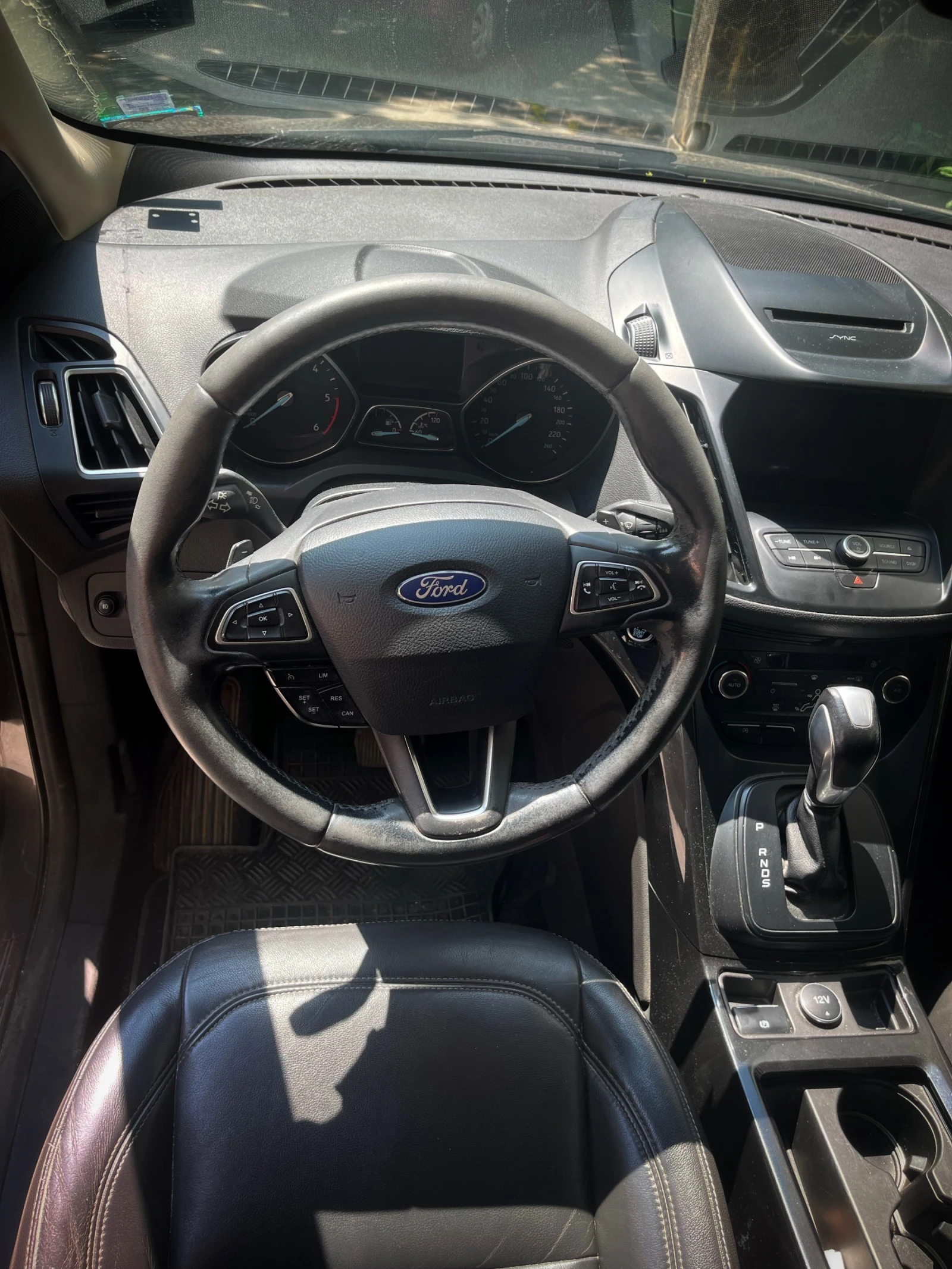 Ford Kuga 2.0 TDCi, 4x4, Panorama - изображение 7