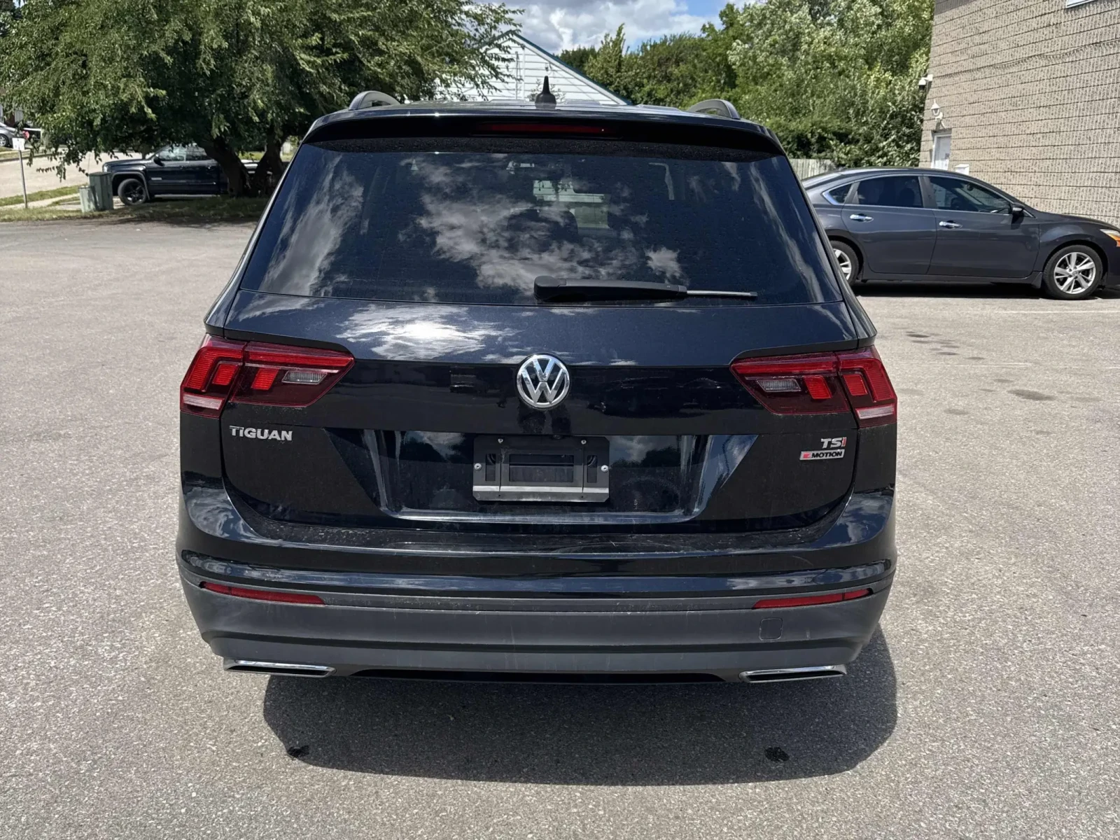 VW Tiguan * CARFAX* АВТОФИНАНСИРАНЕ БЕЗ ПЪРВОНАЧАЛНА ВНОСКА! - изображение 4