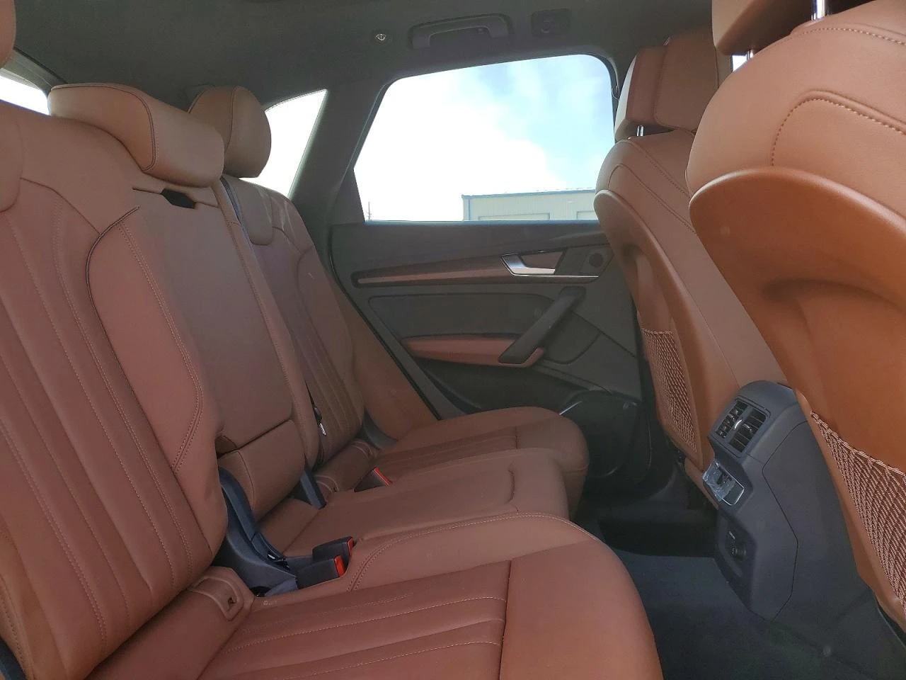 Audi Q5 2.0l Premium 45, снимка 11 - Автомобили и джипове - 55094158