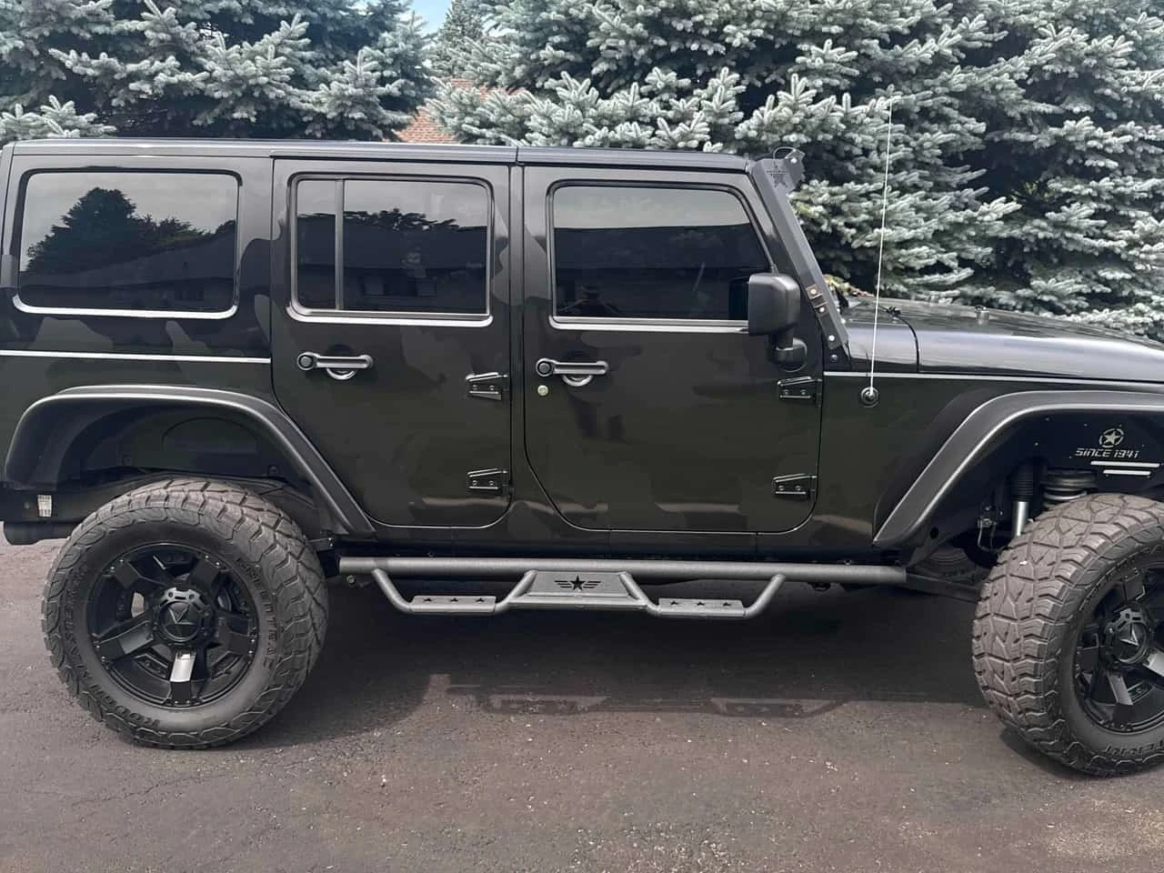 Jeep Wrangler * Rubicon * АВТОКРЕДИТ БЕЗ ПЪРВОНАЧАЛНА ВНОСКА* , снимка 3 - Автомобили и джипове - 55734859
