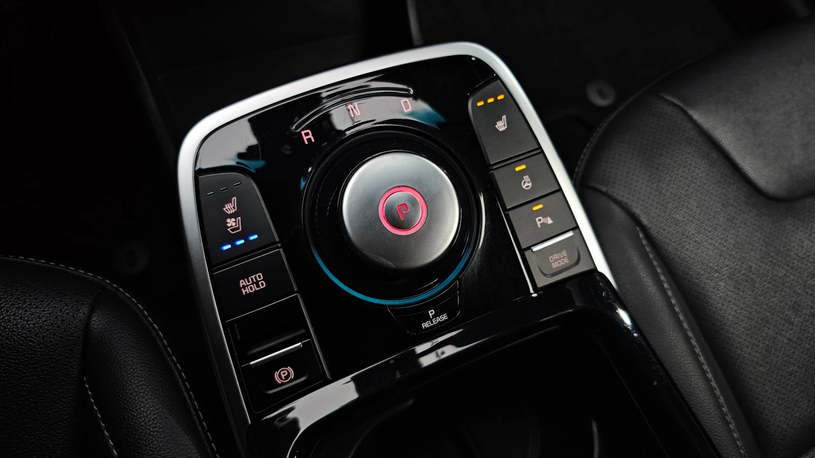 Kia Niro * КРАЙНА ЦЕНА* , снимка 11 - Автомобили и джипове - 56065183
