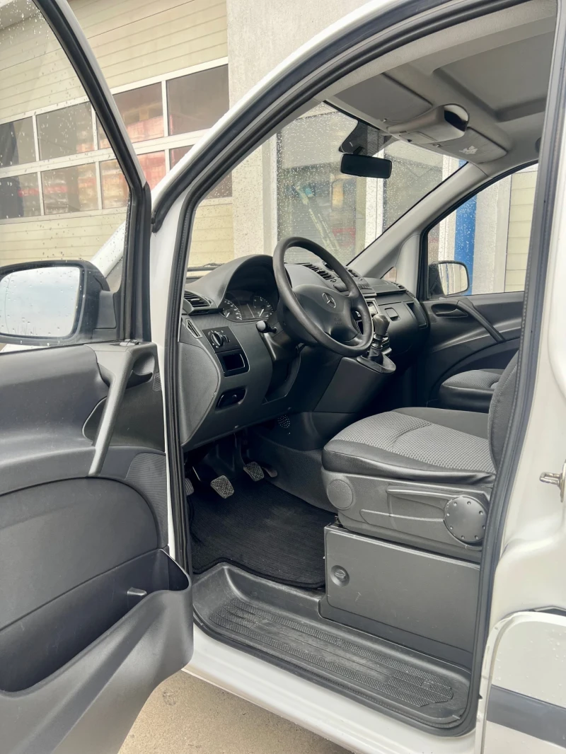 Mercedes-Benz Vito Пътнически / Климатик / Уникат!, снимка 11 - Бусове и автобуси - 48156897