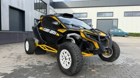 ����� �� �������� �� Can-Am Maverick  R XRS Smart Shox