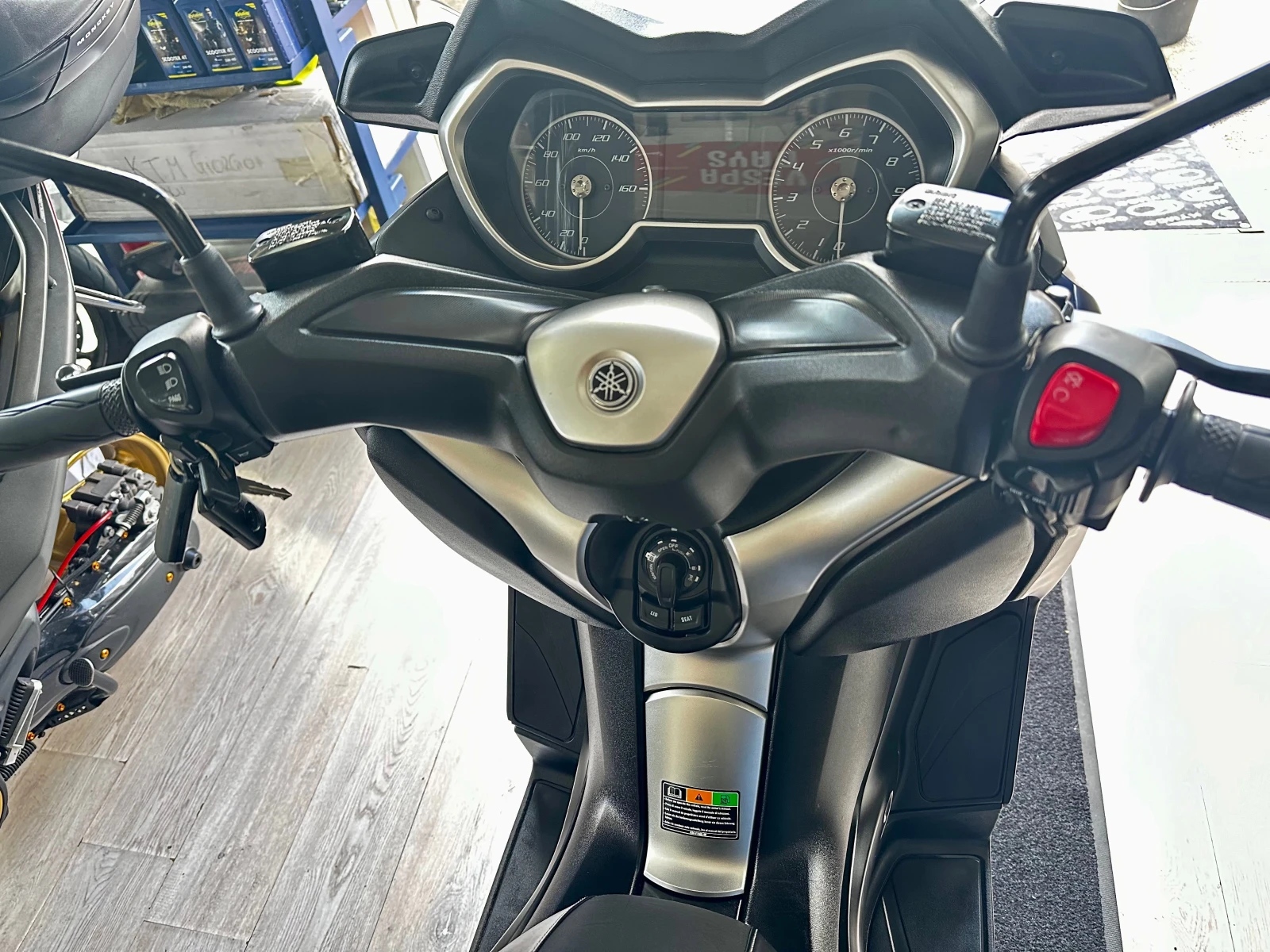 Yamaha X-max 300i ABS/TC/LED 10.2018г. - изображение 2