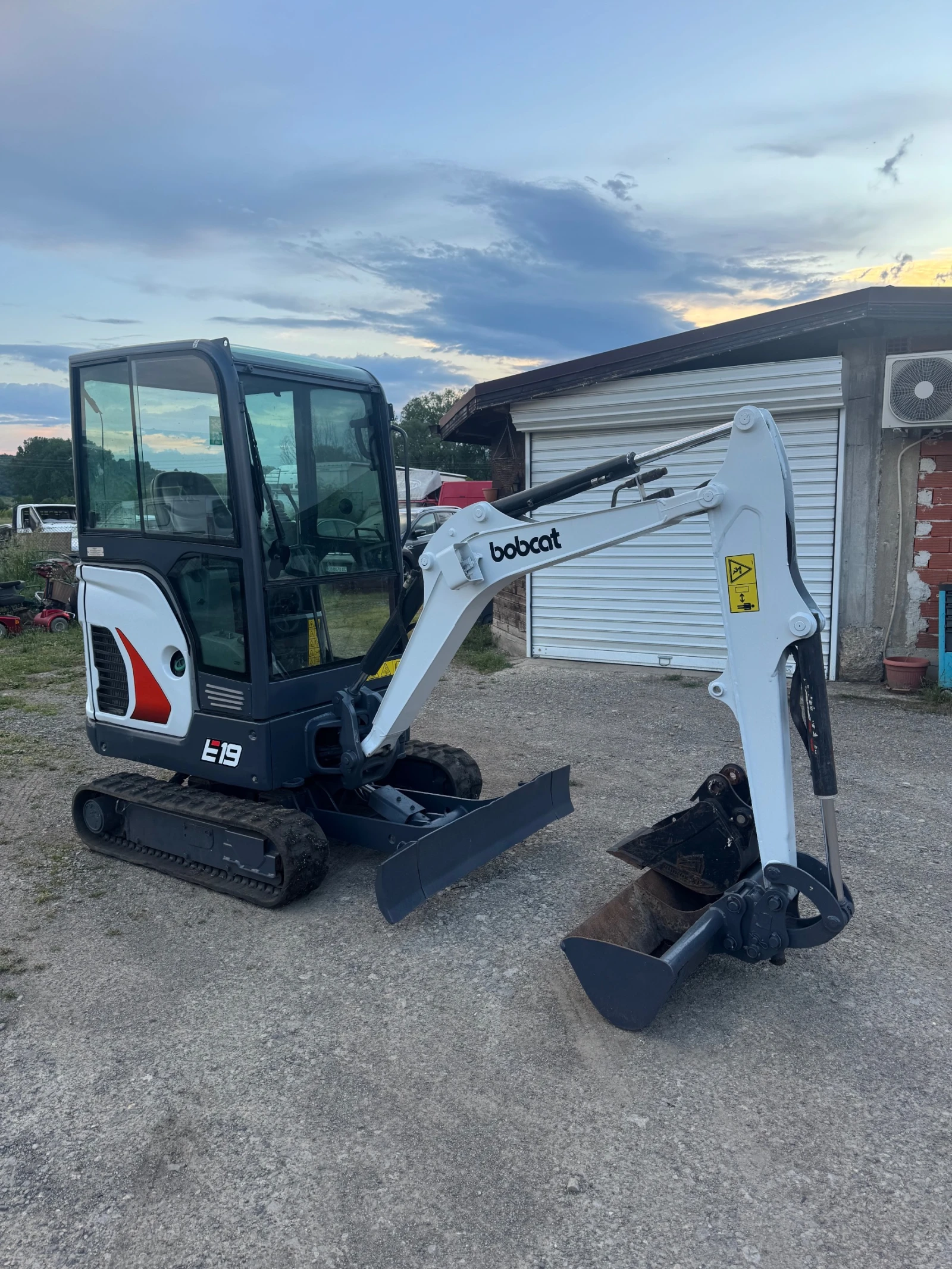 Багер Bobcat E19, снимка 3 - Индустриална техника - 54767983