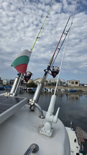 Моторна яхта Quicksilver Pilothouse 620, снимка 9