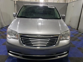 Chrysler Town and Country TOURING* 3.6L V-6 - [4] 