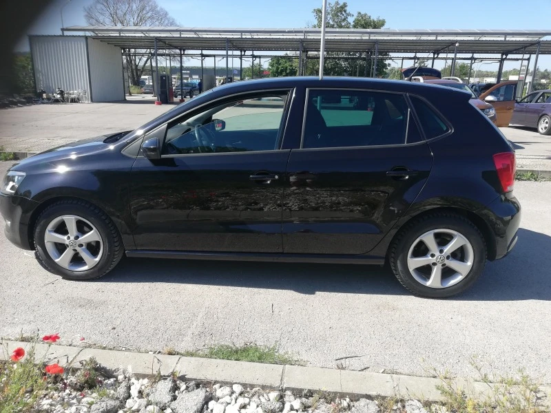 VW Polo 1.6 TDI, снимка 2 - Автомобили и джипове - 40975713