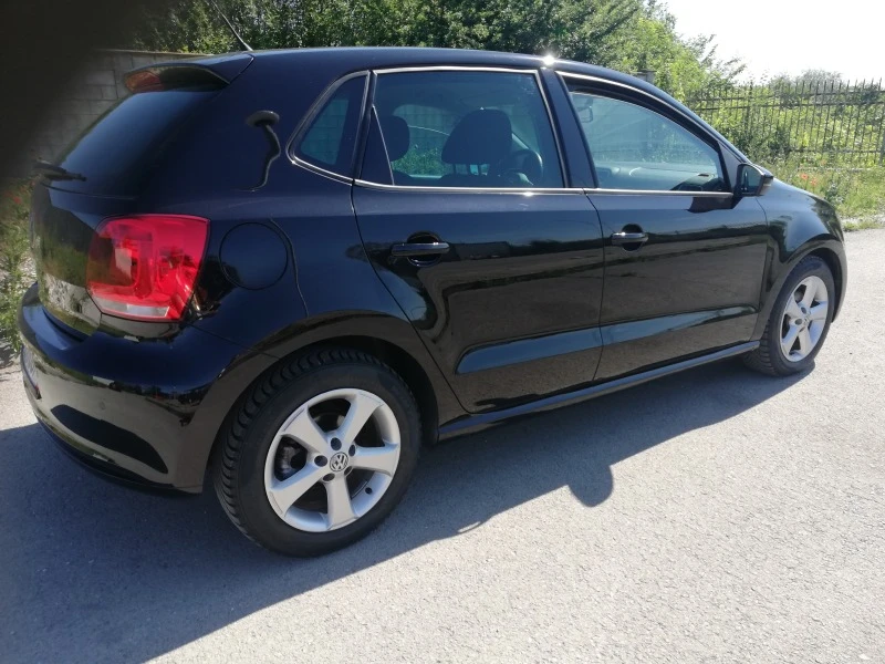 VW Polo 1.6 TDI, снимка 6 - Автомобили и джипове - 40975713