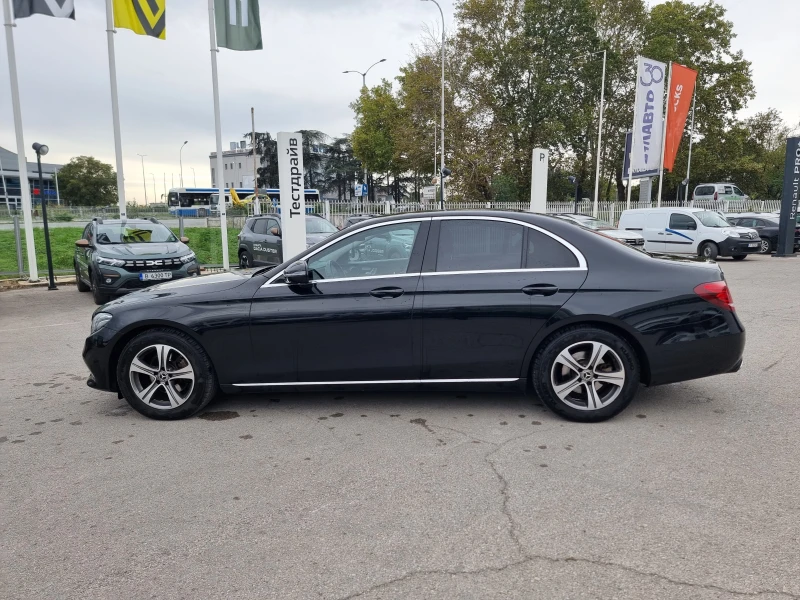 Mercedes-Benz E 220  D, снимка 8 - Автомобили и джипове - 47549884