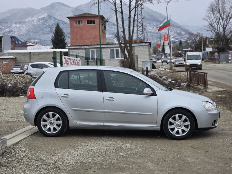 VW Golf 2.0tdi 140Hp Автопилот Highline, снимка 6 - Автомобили и джипове - 48677001