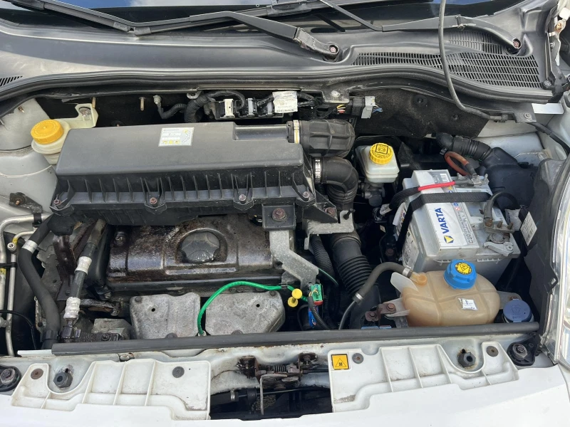 Fiat Qubo 1.4I 73кс euro 5A 115 000км КЛИМАТИК , снимка 16 - Автомобили и джипове - 52021980