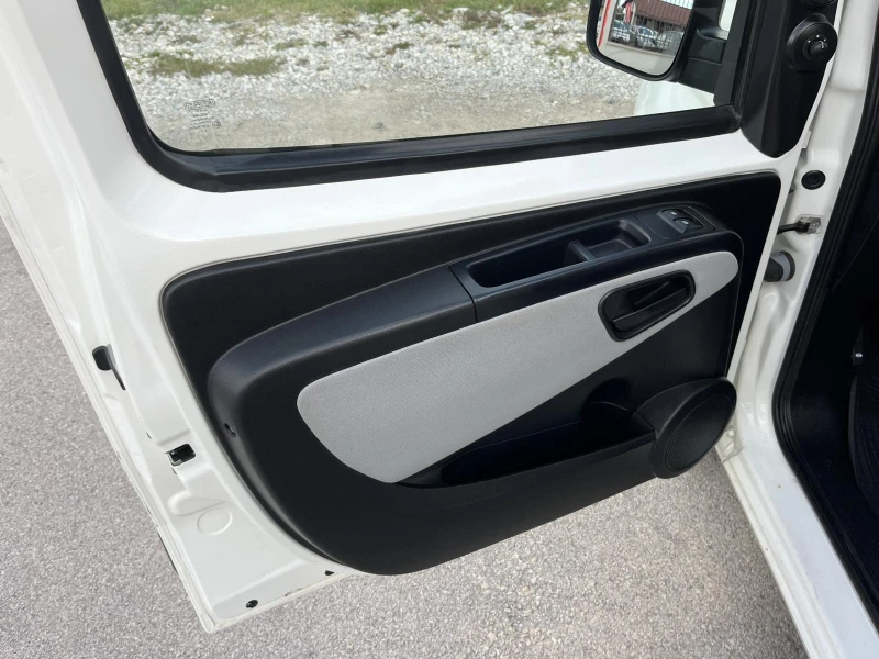 Fiat Qubo 1.4I 73кс euro 5A 115 000км КЛИМАТИК , снимка 7 - Автомобили и джипове - 52021980