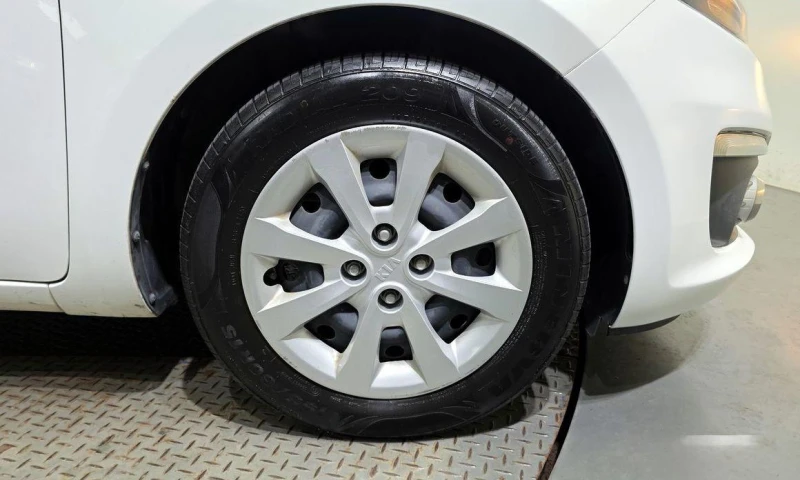 Kia Pride 4DR 1.4 MPI Trendy * НАЙ-ДОБРА ЦЕНА В БЪЛГАРИЯ* , снимка 5 - Автомобили и джипове - 52111342