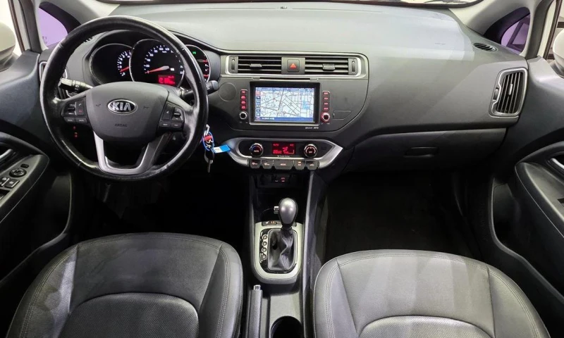 Kia Pride 4DR 1.4 MPI Trendy * НАЙ-ДОБРА ЦЕНА В БЪЛГАРИЯ* , снимка 7 - Автомобили и джипове - 52111342