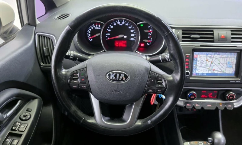 Kia Pride 4DR 1.4 MPI Trendy * НАЙ-ДОБРА ЦЕНА В БЪЛГАРИЯ* , снимка 13 - Автомобили и джипове - 52111342