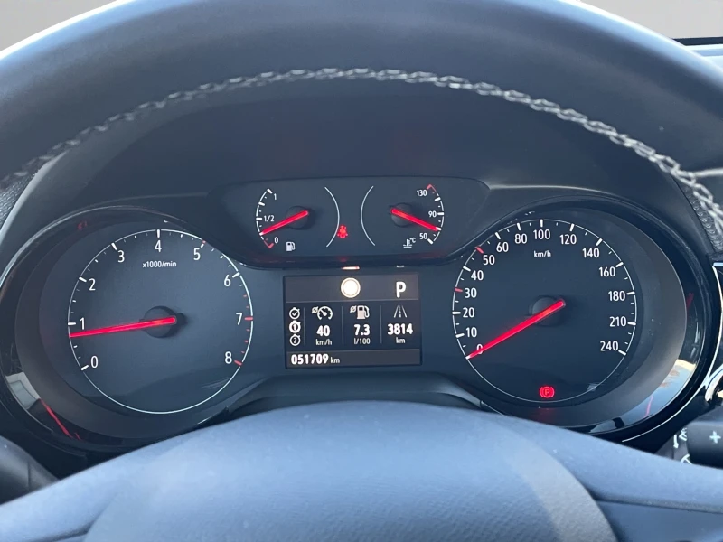 Opel Corsa Elegance 1.2 100 hp EAT8, снимка 11 - Автомобили и джипове - 52753350