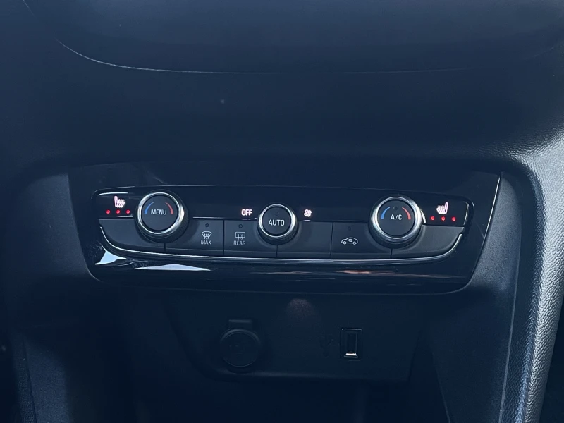 Opel Corsa Elegance 1.2 100 hp EAT8, снимка 15 - Автомобили и джипове - 52753350