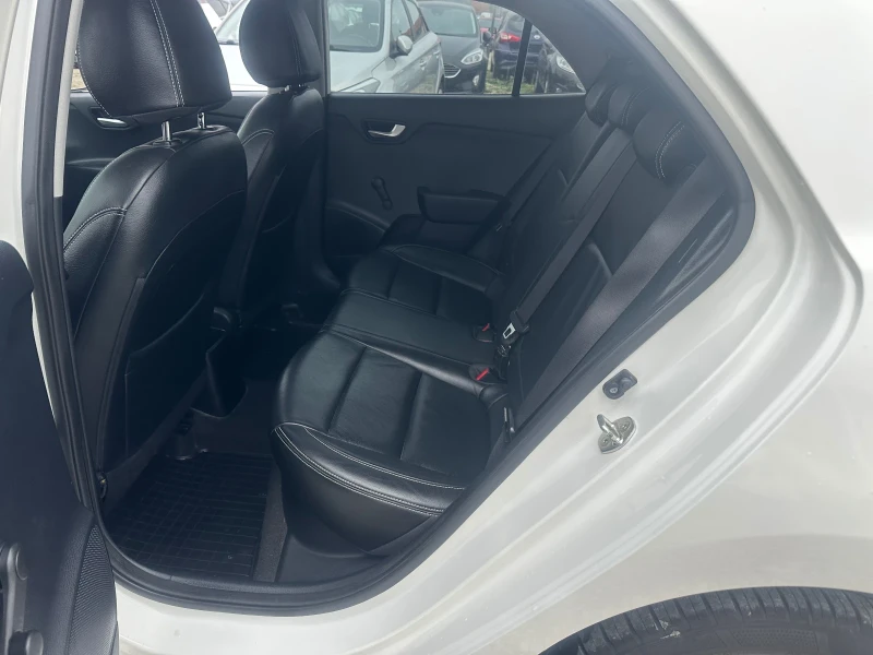 Kia Rio, снимка 8 - Автомобили и джипове - 52852093