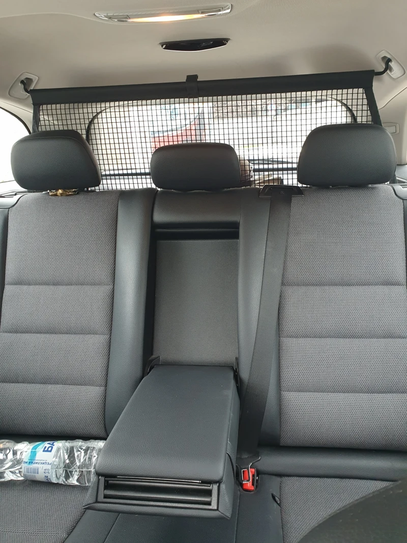 Mercedes-Benz C 220, снимка 6 - Автомобили и джипове - 53362392