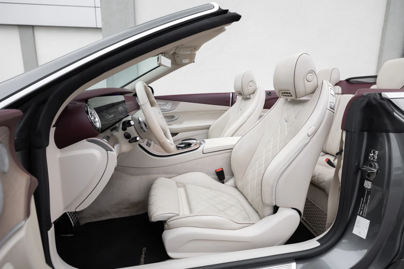 Mercedes-Benz E 400 Cabriolet 4MATIC | Designo | Burmester | Air Body , снимка 8 - Автомобили и джипове - 53559297