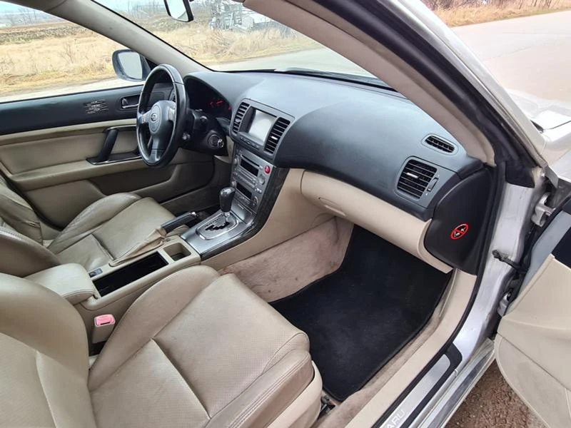 Subaru Legacy 3.0 H6 245к.с, снимка 16 - Автомобили и джипове - 47659774