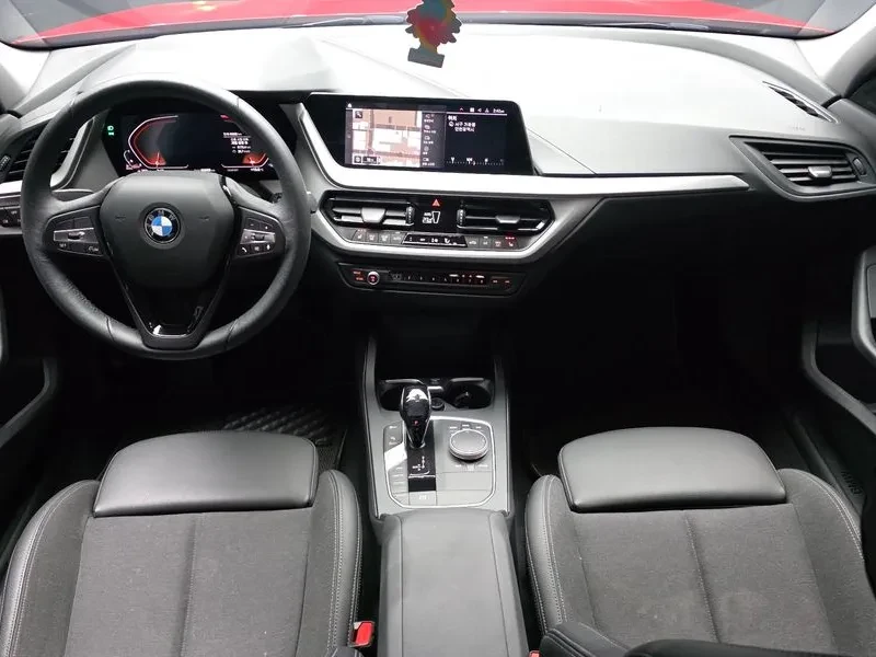 BMW 118 118D Joy First Edition, снимка 7 - Автомобили и джипове - 55110580