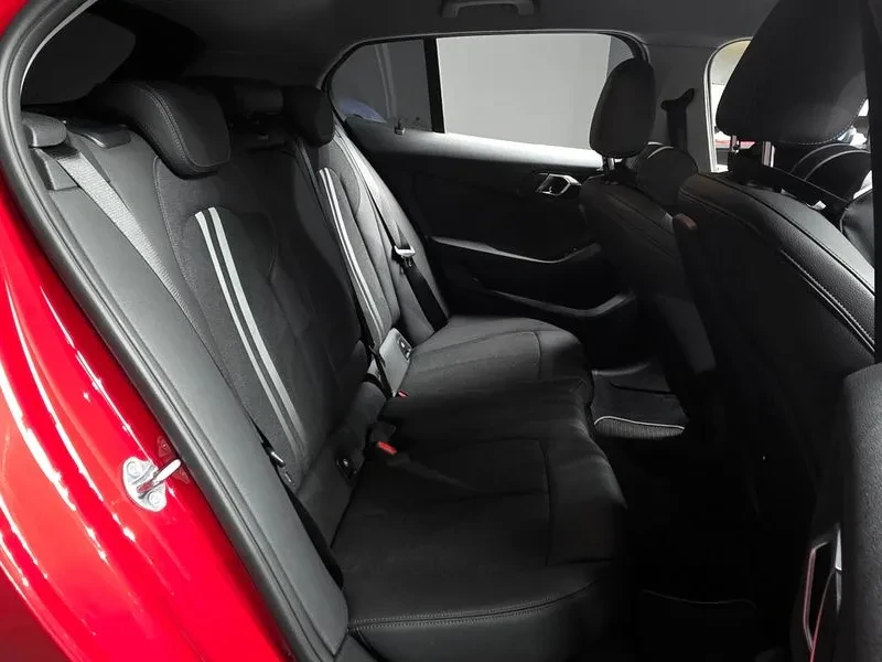BMW 118 118D Joy First Edition, снимка 12 - Автомобили и джипове - 55110580