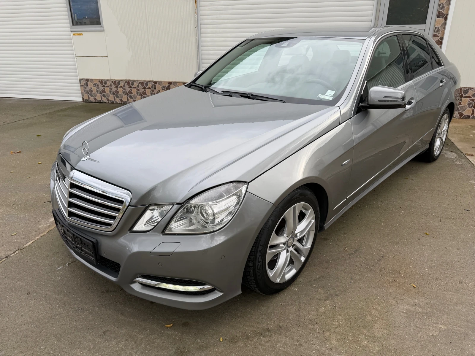 Mercedes-Benz E 220 CDI FACE* Сменена верига* , снимка 1