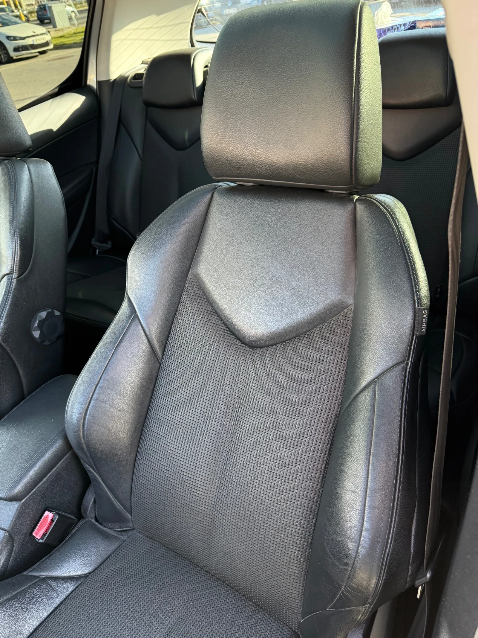 Peugeot 308 1.6 eHDI, 112 к.с. - изображение 8