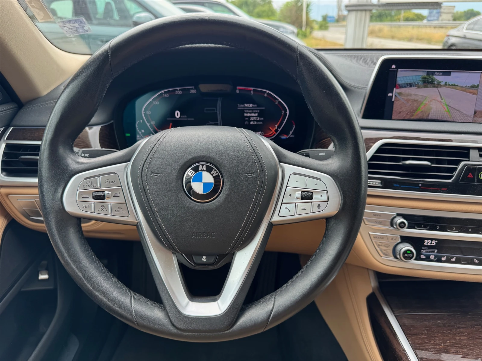 BMW 740 xDrive - изображение 10