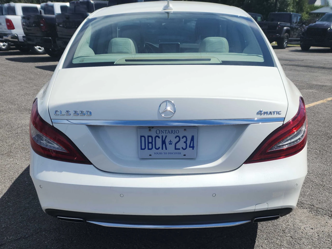 Mercedes-Benz CLS 550 * CARFAX * АВТО КРЕДИТ * ЦЕНА ДО БГ! - изображение 5