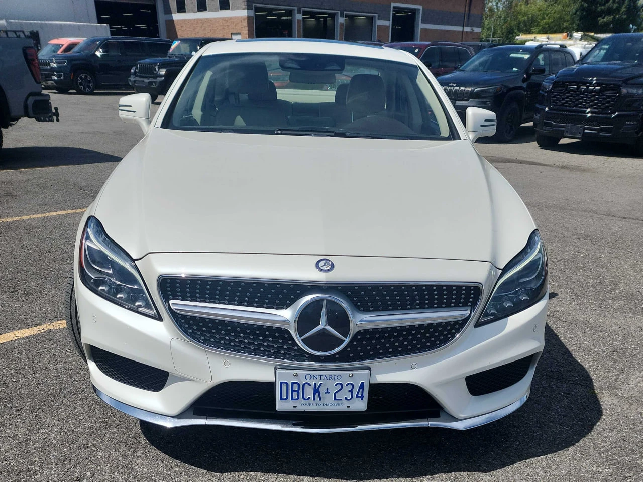 Mercedes-Benz CLS 550 * CARFAX * АВТО КРЕДИТ * ЦЕНА ДО БГ! - изображение 2